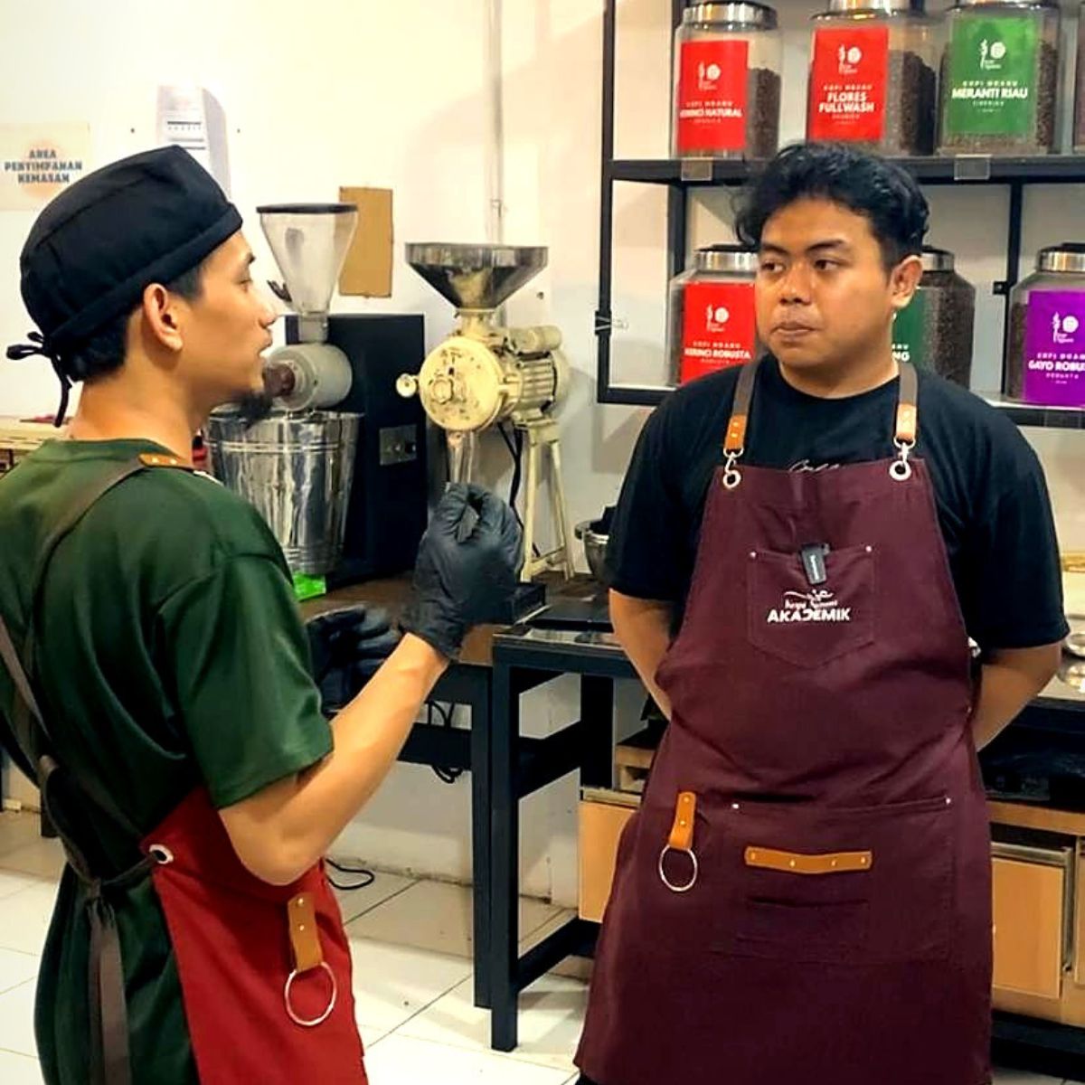 Ruangan roastery Kopi Nganu Indonesia